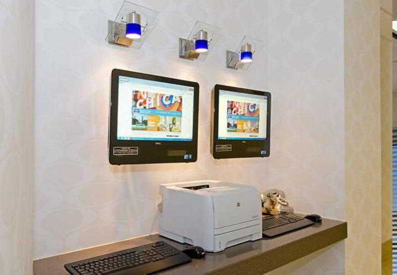 Fairfield Inn And Suites Chicago Downtown/ Magnificent Mile Экстерьер фото