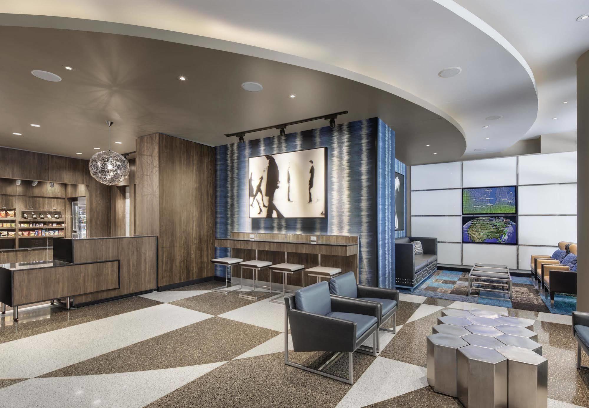 Fairfield Inn And Suites Chicago Downtown/ Magnificent Mile Экстерьер фото